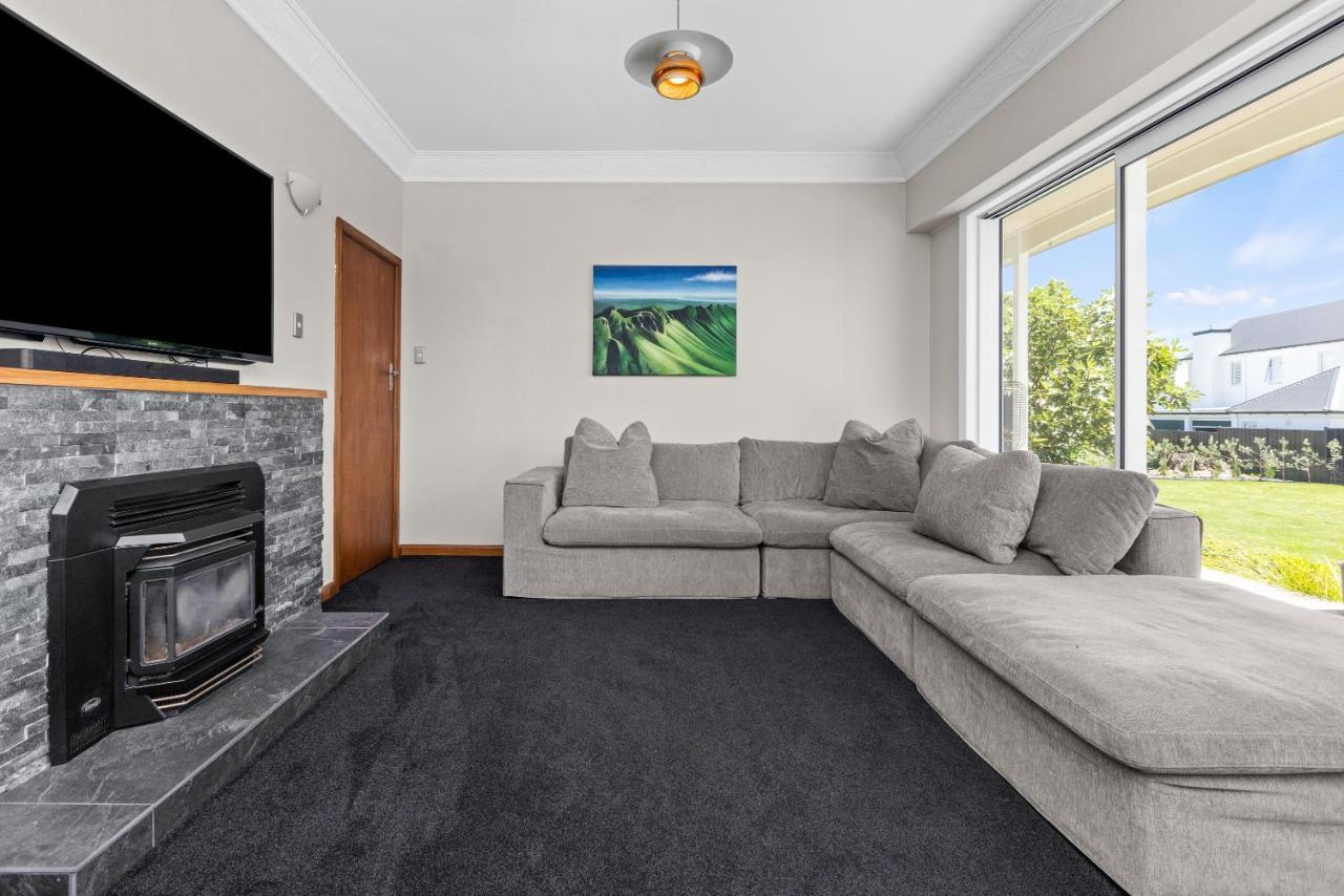 Live Large In The Village Havelock North Εξωτερικό φωτογραφία