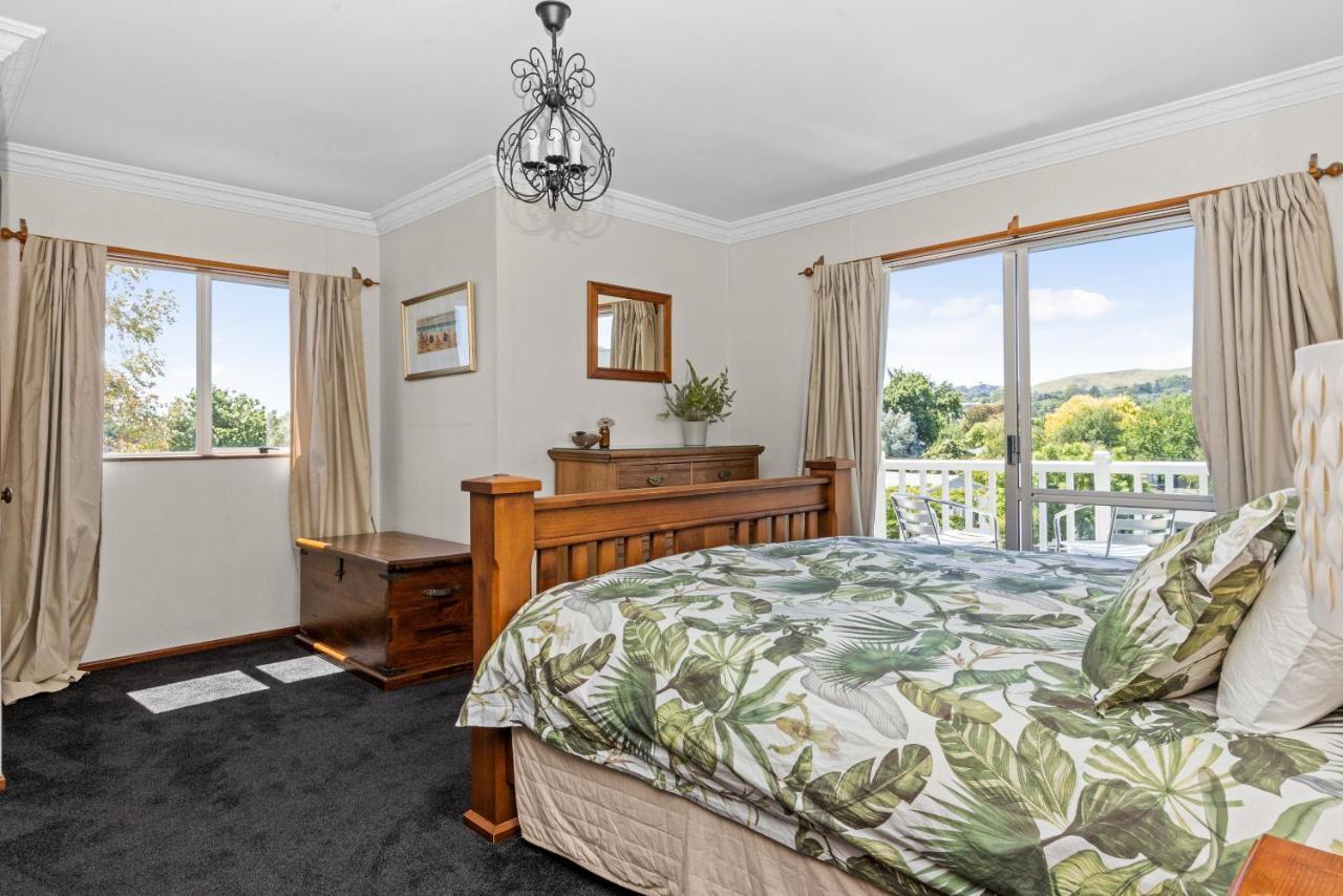 Live Large In The Village Havelock North Εξωτερικό φωτογραφία