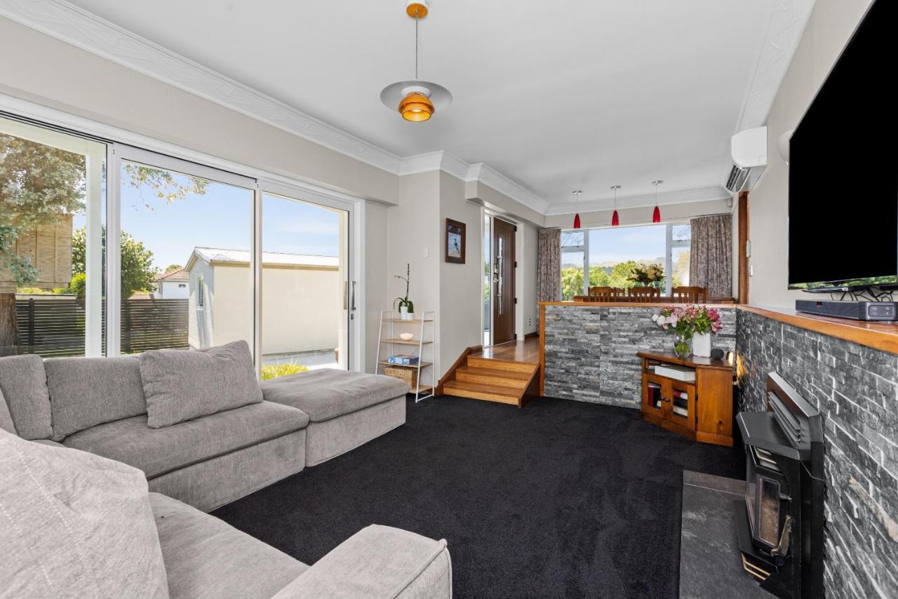 Live Large In The Village Havelock North Εξωτερικό φωτογραφία