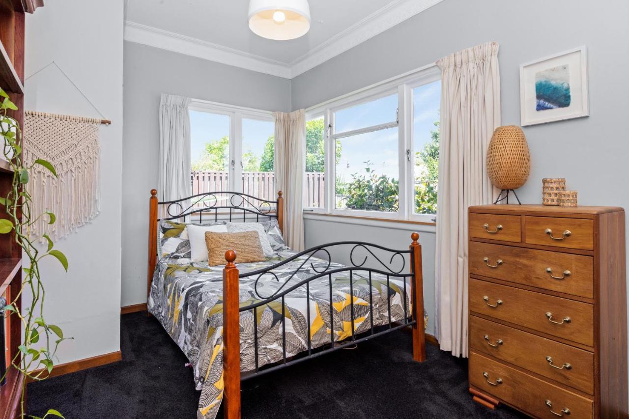 Live Large In The Village Havelock North Εξωτερικό φωτογραφία